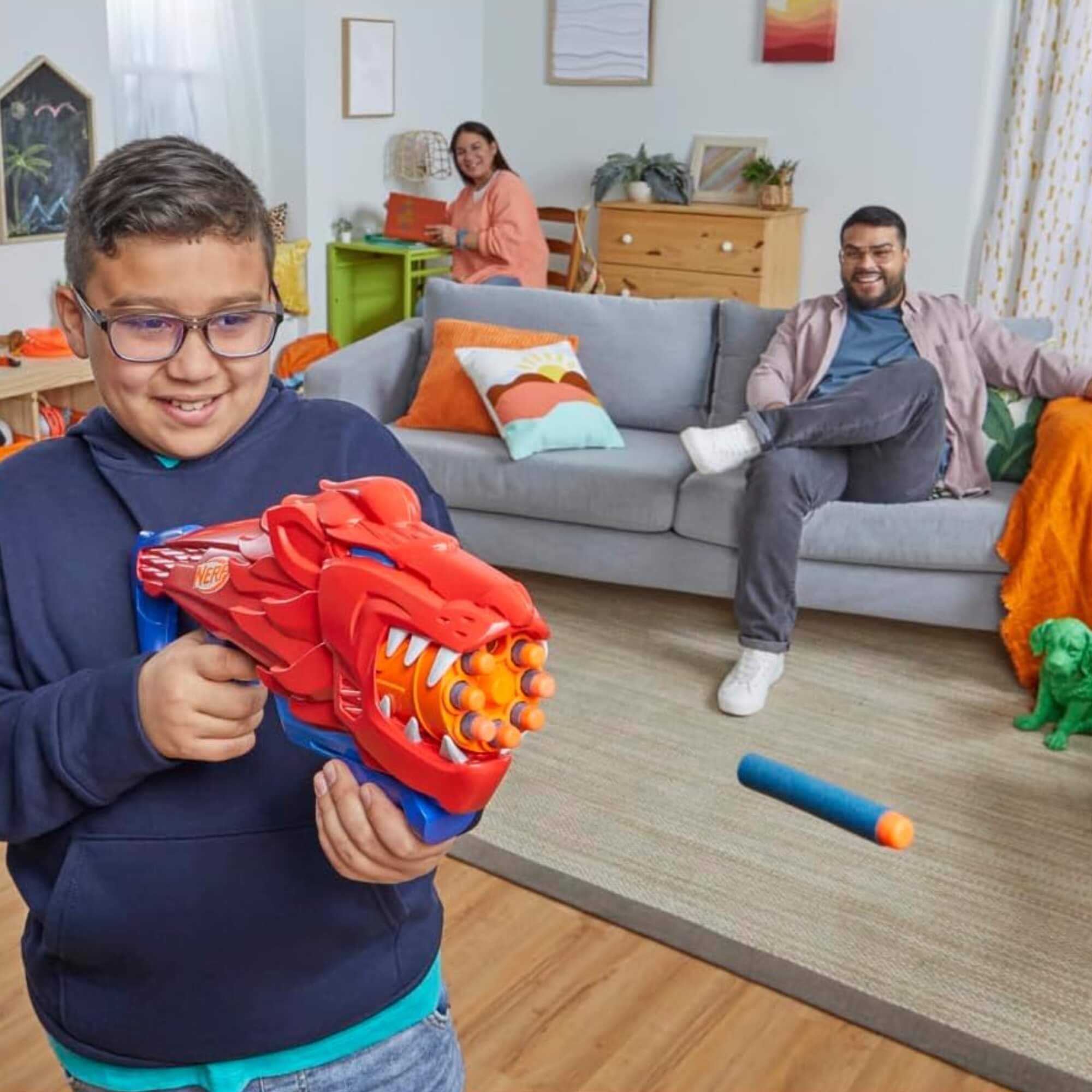 Brinquedo Infantil Lançador Nerf Wild Lionfury com 16 Dardos de Espuma Hasbro - 18647