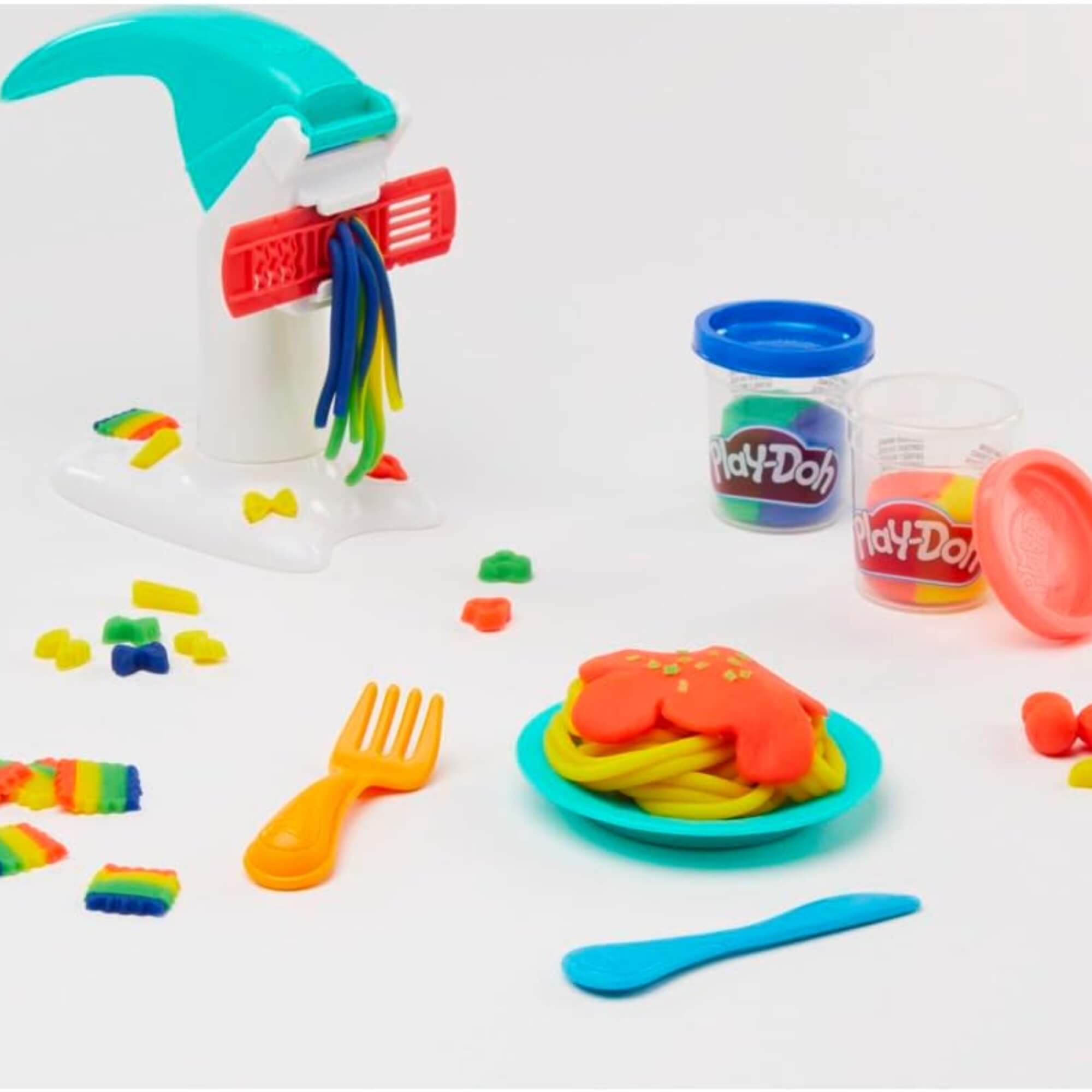 Brinquedo Infantil Play-Doh Macarrão Mágico c/ Acessórios e Massinhas Hasbro - 18540