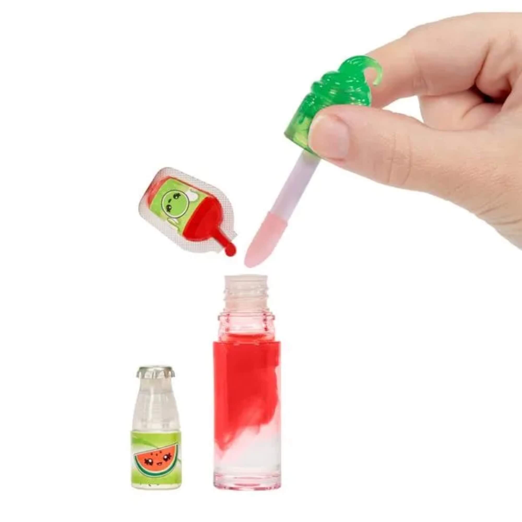 VAR Boneca Yummiland Lipgloss - MGA (Escolha o Modelo/Cheiro)