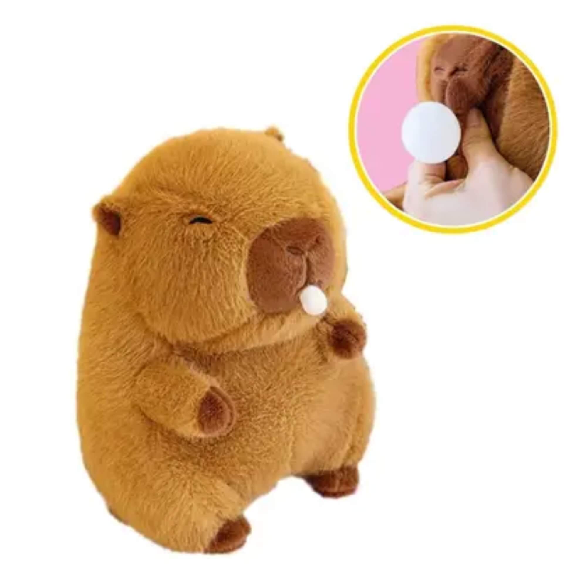 Capivara de Pelúcia Antialérgica com Bexiguinha 20 cm Polibrinq - PLC08