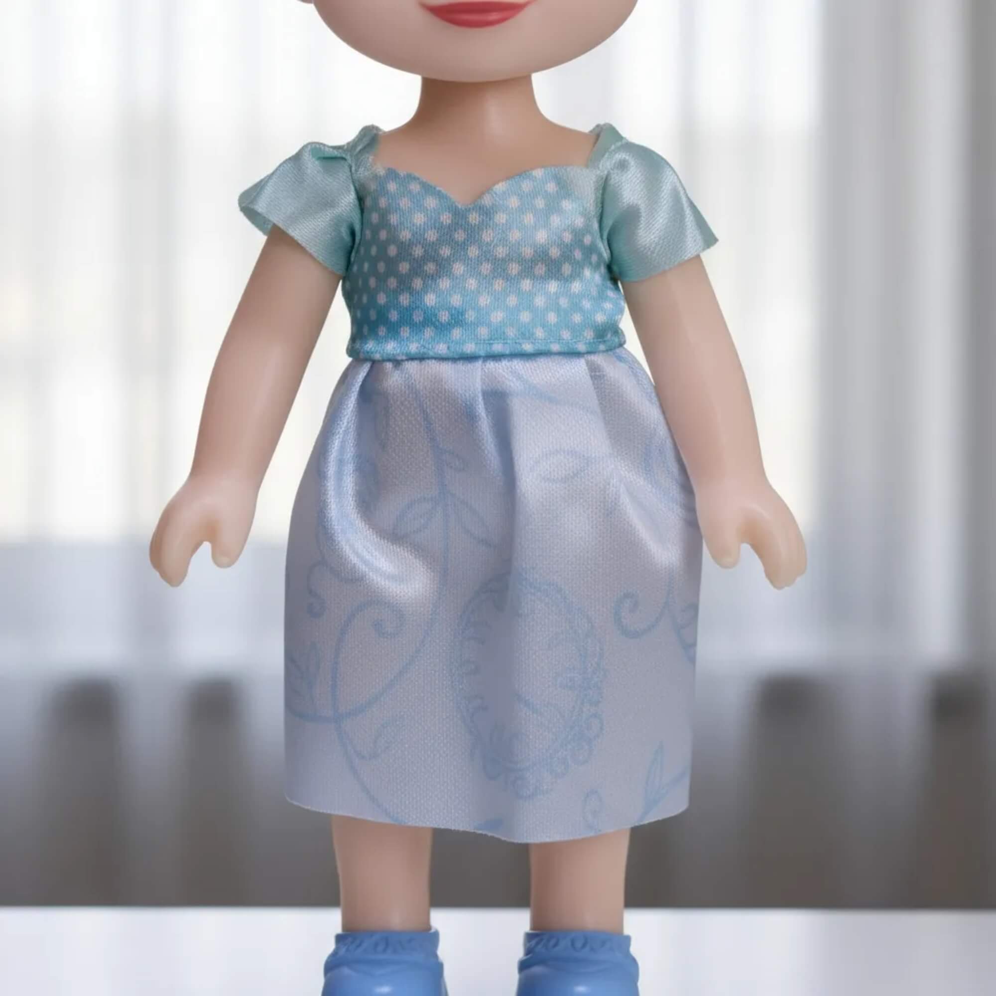 Brinquedo Infantil Mini Boneca Princesa Cinderela 15cm +3 Anos Etitoys - YD-830