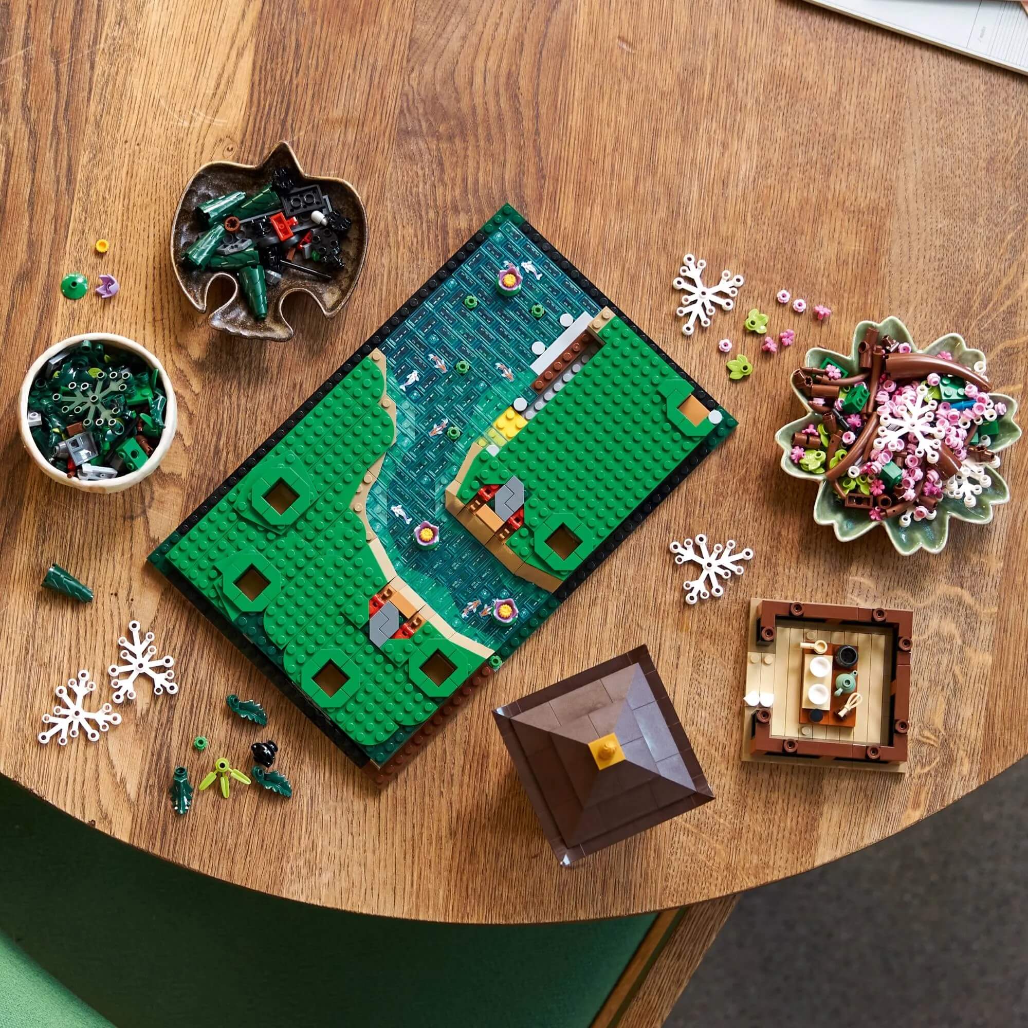 LEGO Jardim Tranquilo Icons 1363 Peças - 4111110315