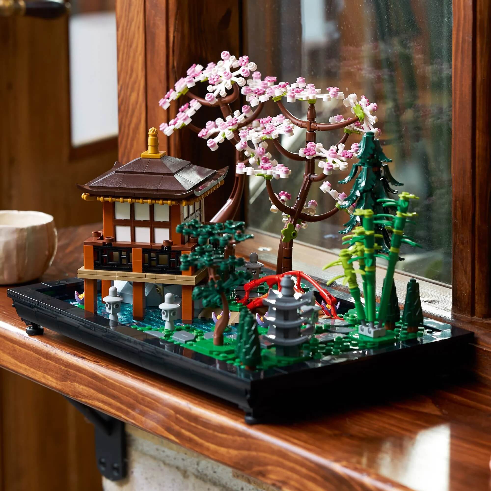LEGO Jardim Tranquilo Icons 1363 Peças - 4111110315