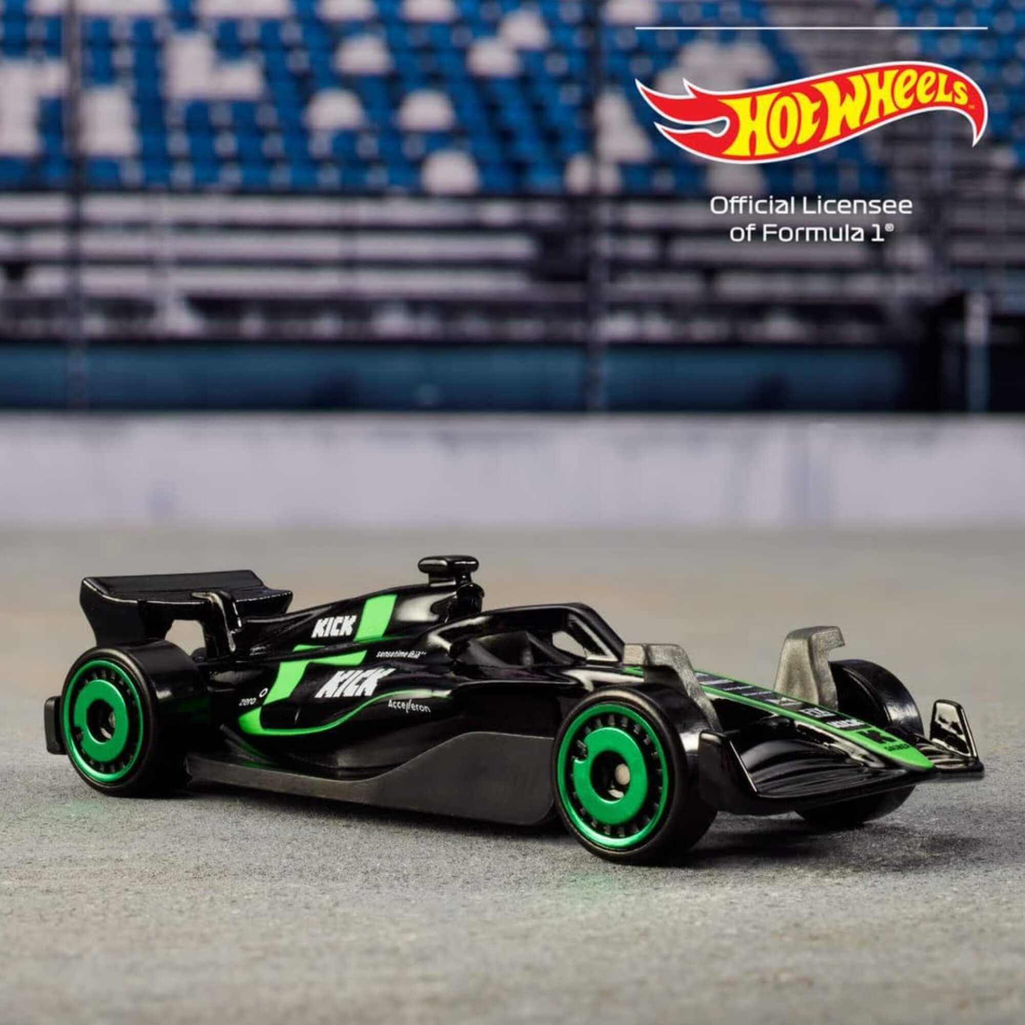 Carrinhos Hot Wheels Pacote com 5 Carros Racing 1:64 Mattel - JGF58