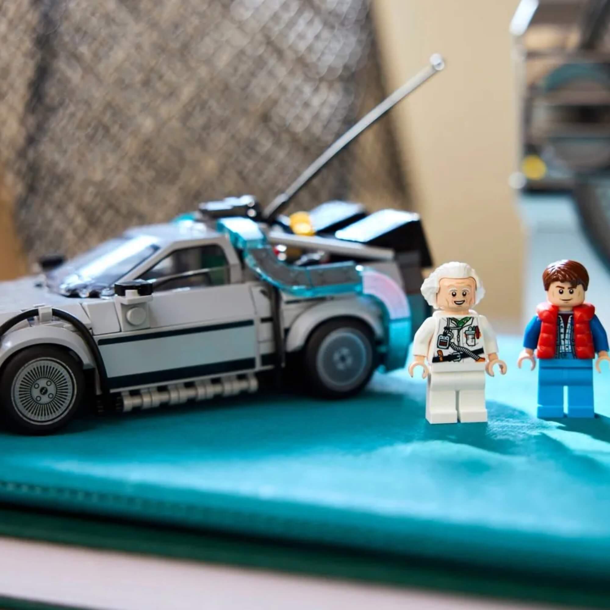LEGO Speed Champions - Carro de Volta para o Futuro c/ 357 Peças - 4111177256