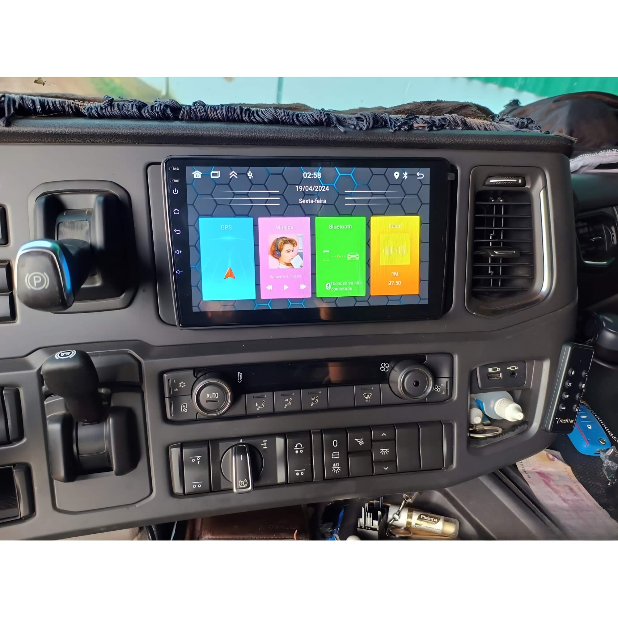 Moldura 9" Flutuante Scania NTG Padrão Chinês cor Preta Fiamon - 6065