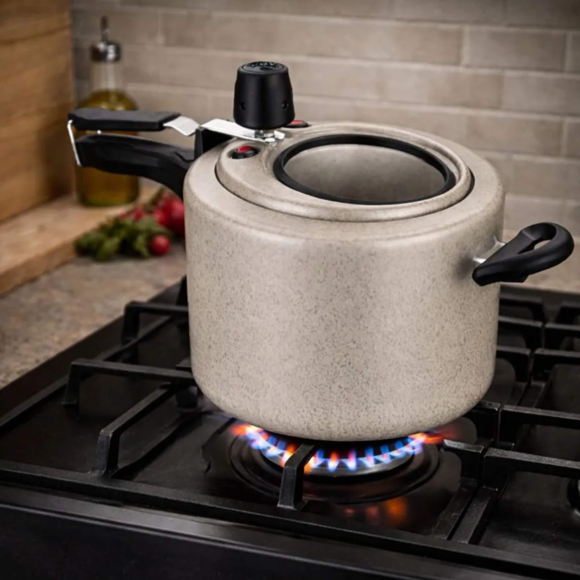Panela de Pressão Antiaderente c/ Visor de Vidro 120mm 4,5L Fechamento Interno MTA - 1278