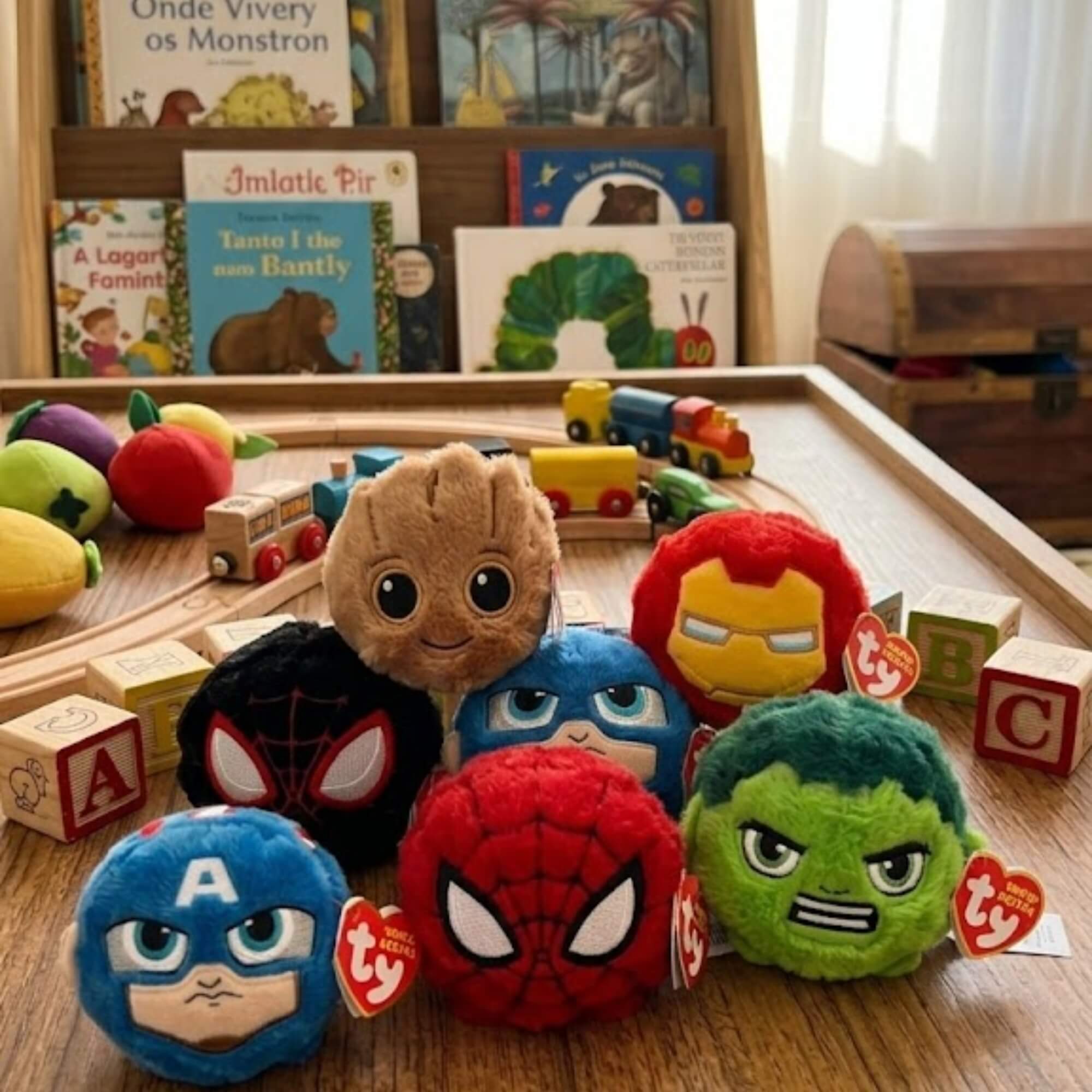 Pelúcia Que Quica Marvel Ty Beanie Bouncers Bolinha Divertida Sortido e Unitário Toyng - 064998