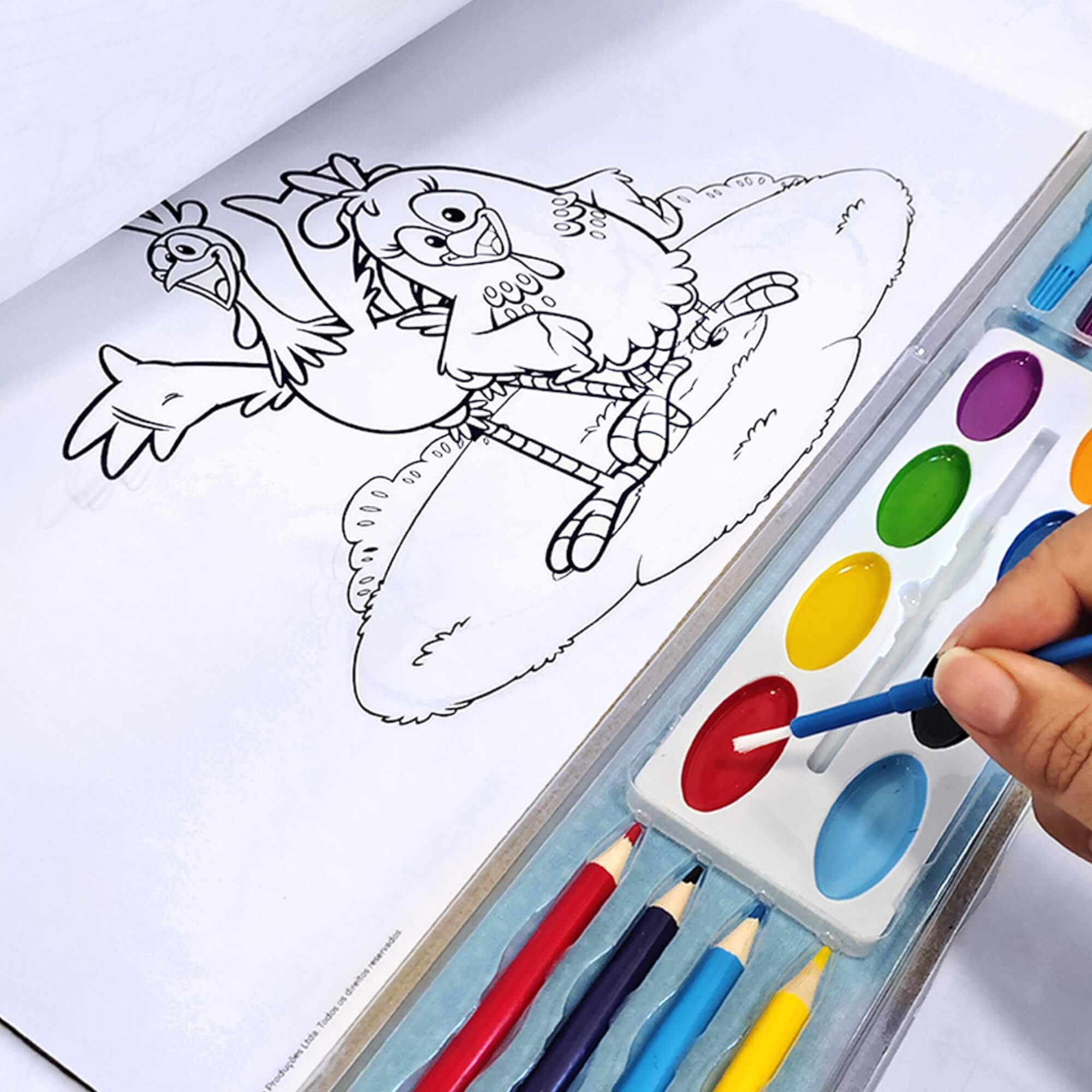 Kit de Pintura Galinha Pintadinha c/ Aquarela, Lápis de Cor, Adesivos e Canetinhas Toyng - 065526