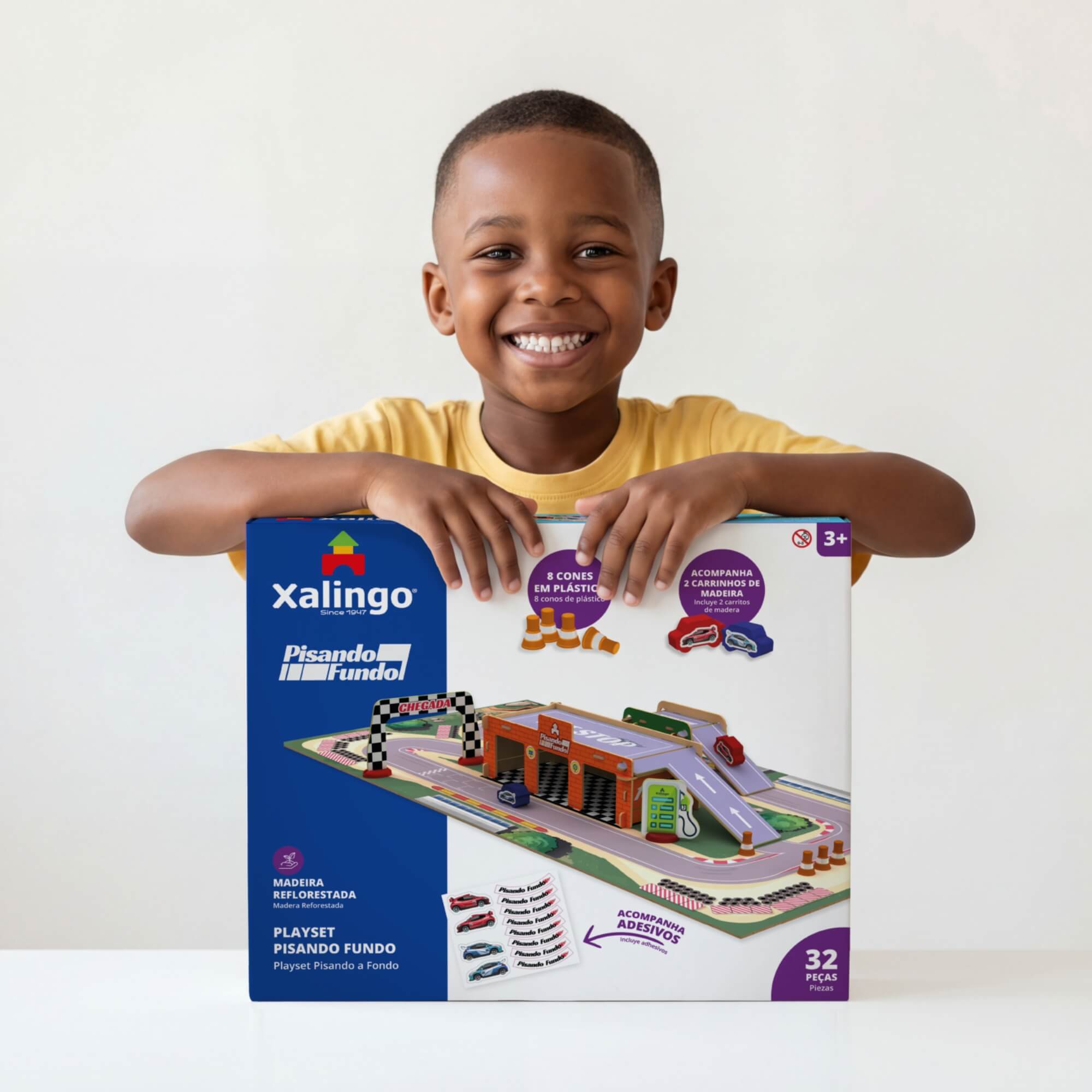 Playset Infantil Pisando Fundo Pista de Corrida c/ 32 peças Xalingo - 20232