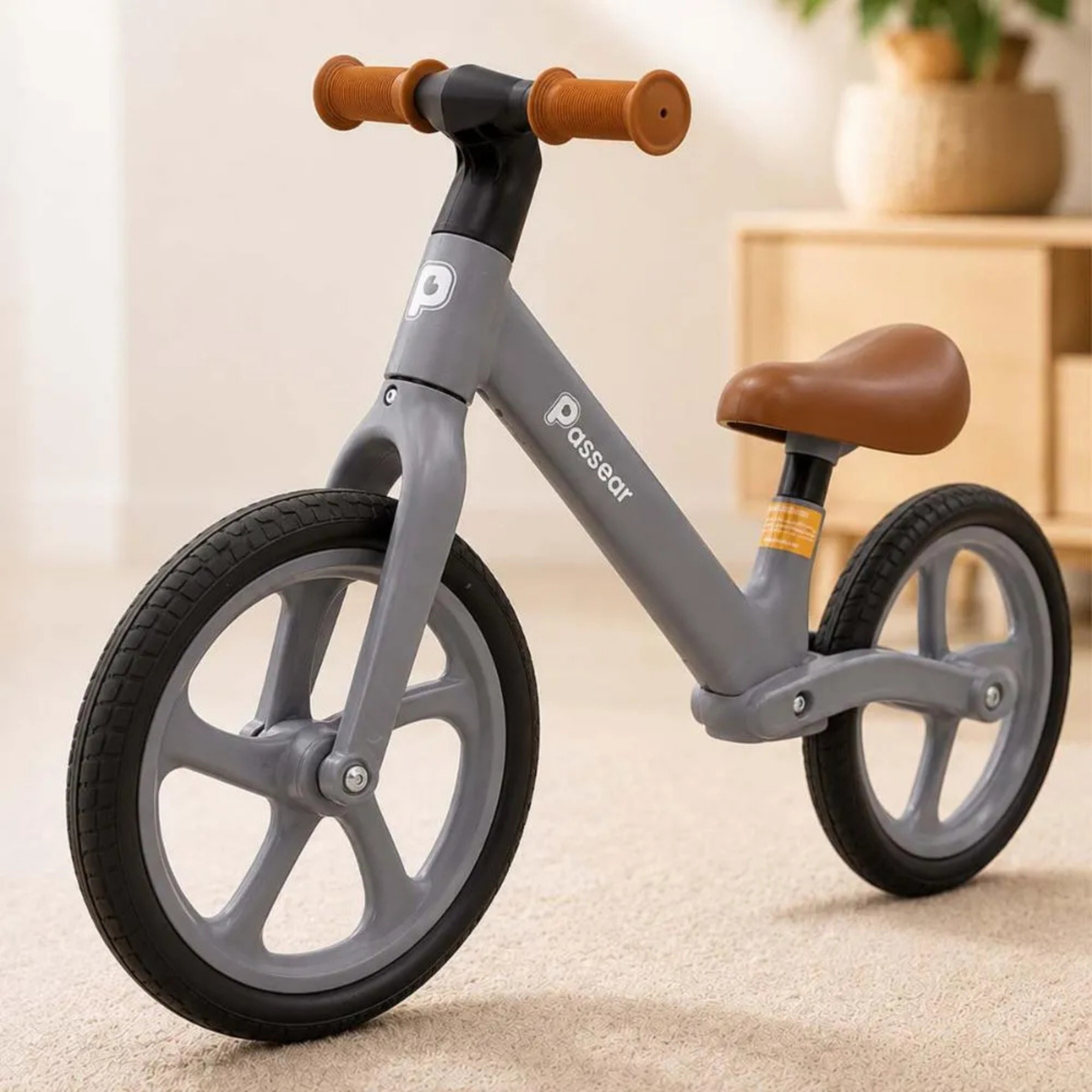 Bicicleta de Equilíbrio ZIG sem pedal cor cinza +3 Anos Passear Baby - 7908488107866