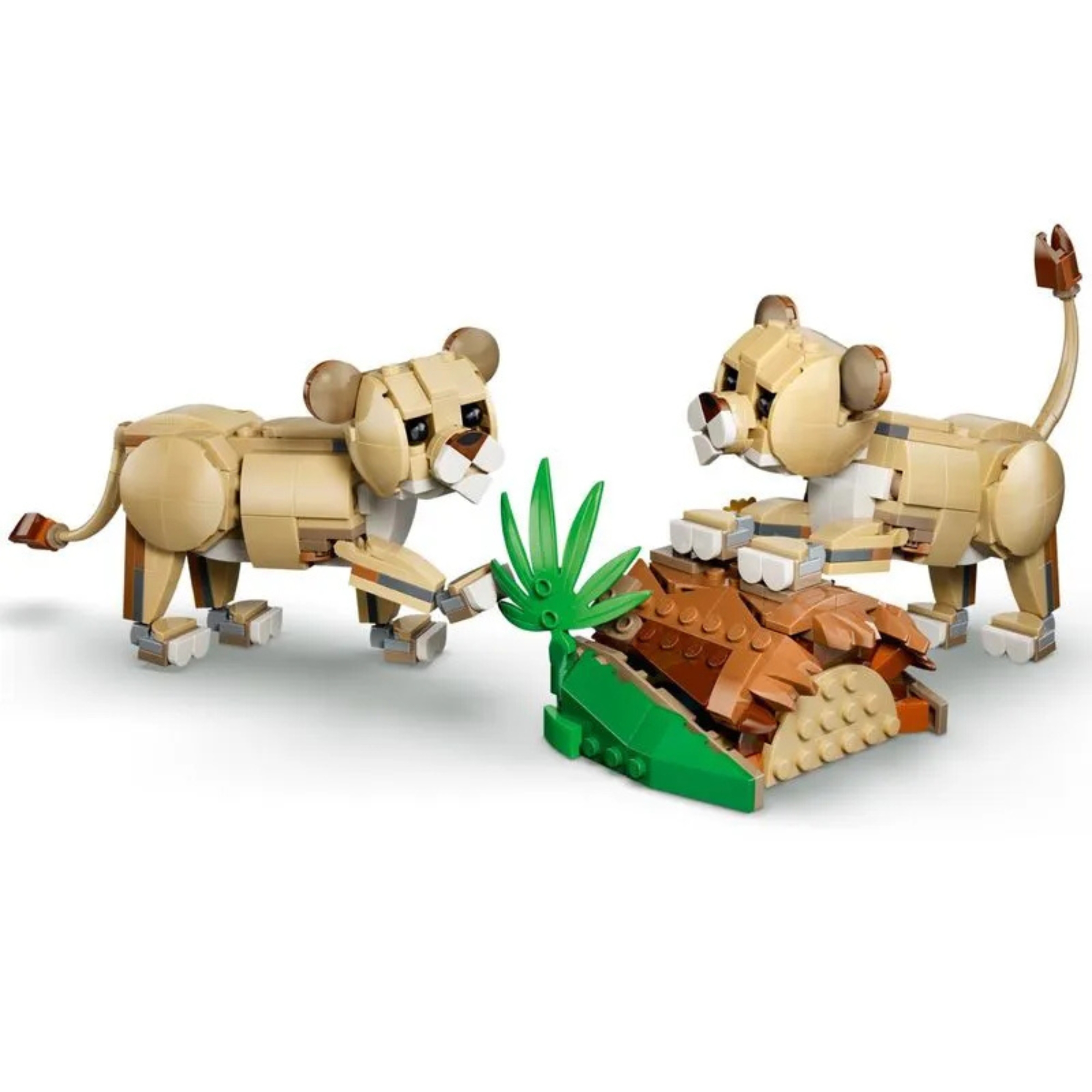 LEGO Creator 3 em 1 - Animais Selvagens: Leão Majestoso c/ 839 peças - 4111131386