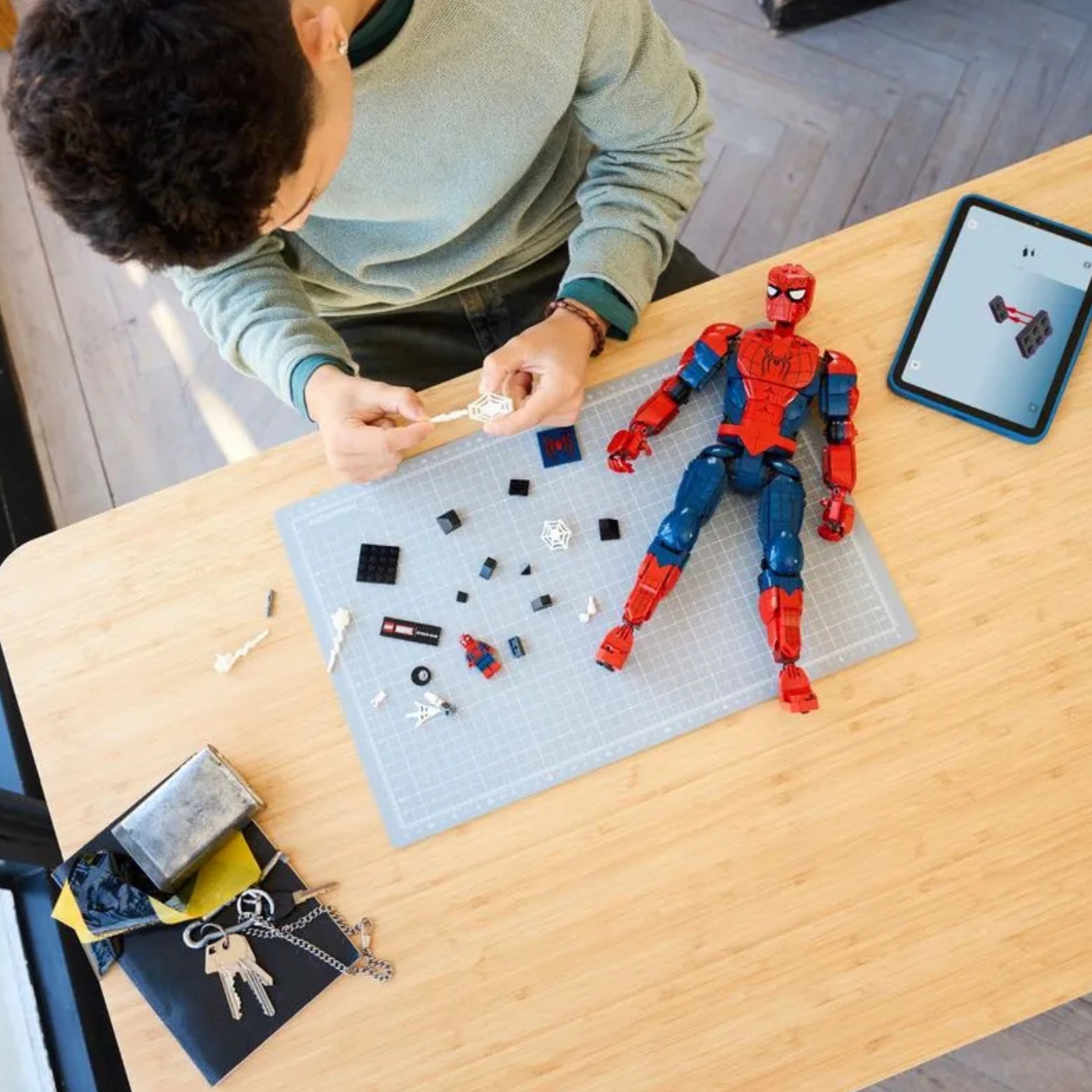 LEGO Marvel Figura do Homem-Aranha 813 Peças - 4111176346