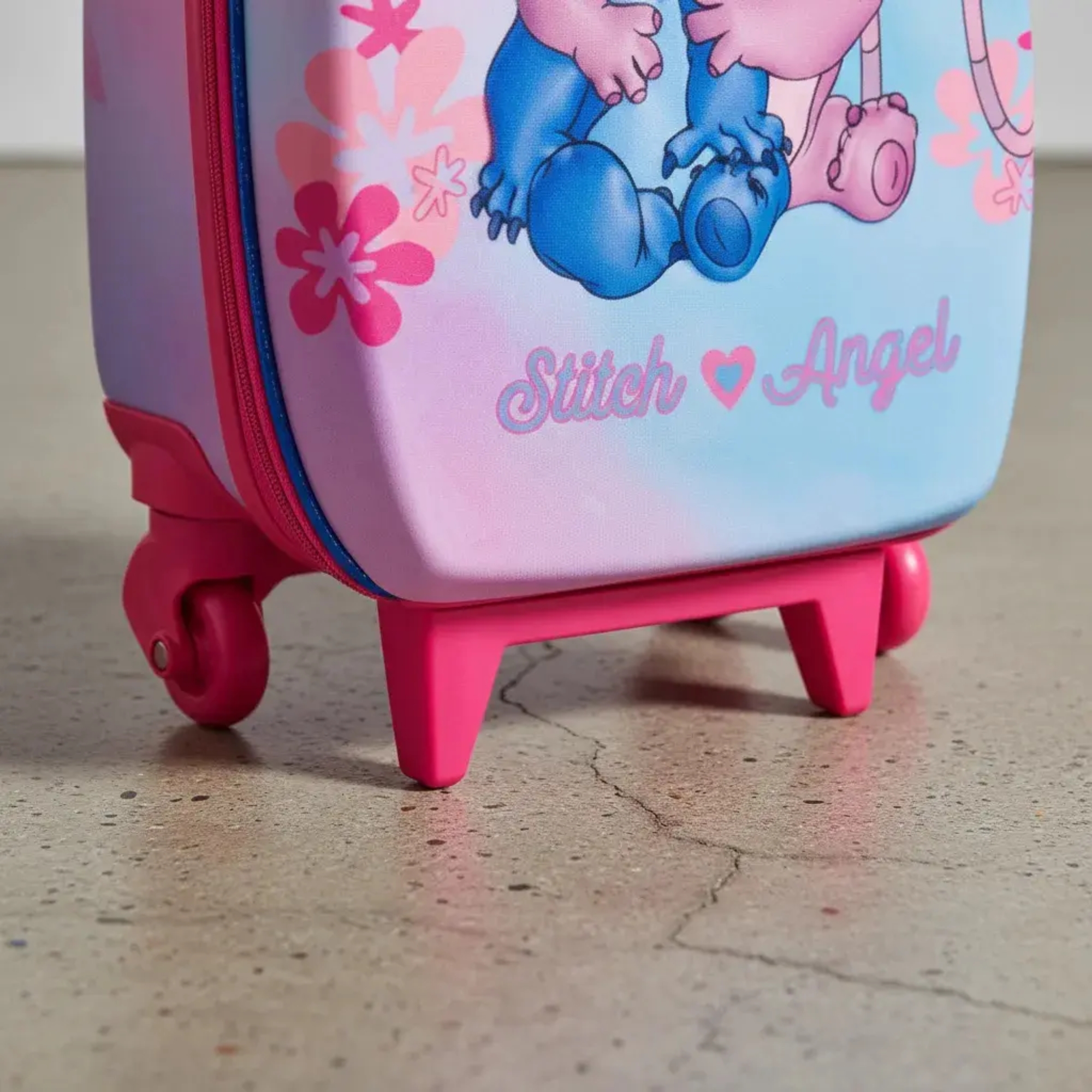 Mala Infantil c/ Rodinhas Stitch e Angel Diplomata - 3857DM24