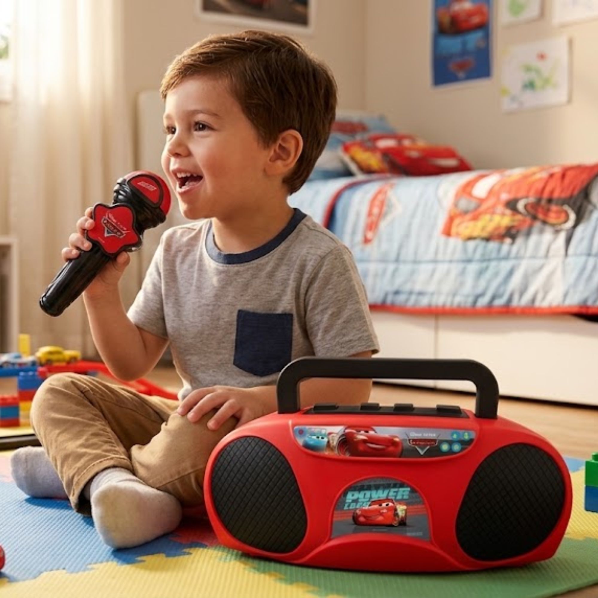 Boombox Karaokê Infantil Disney Pixar Carros Candide - 71071