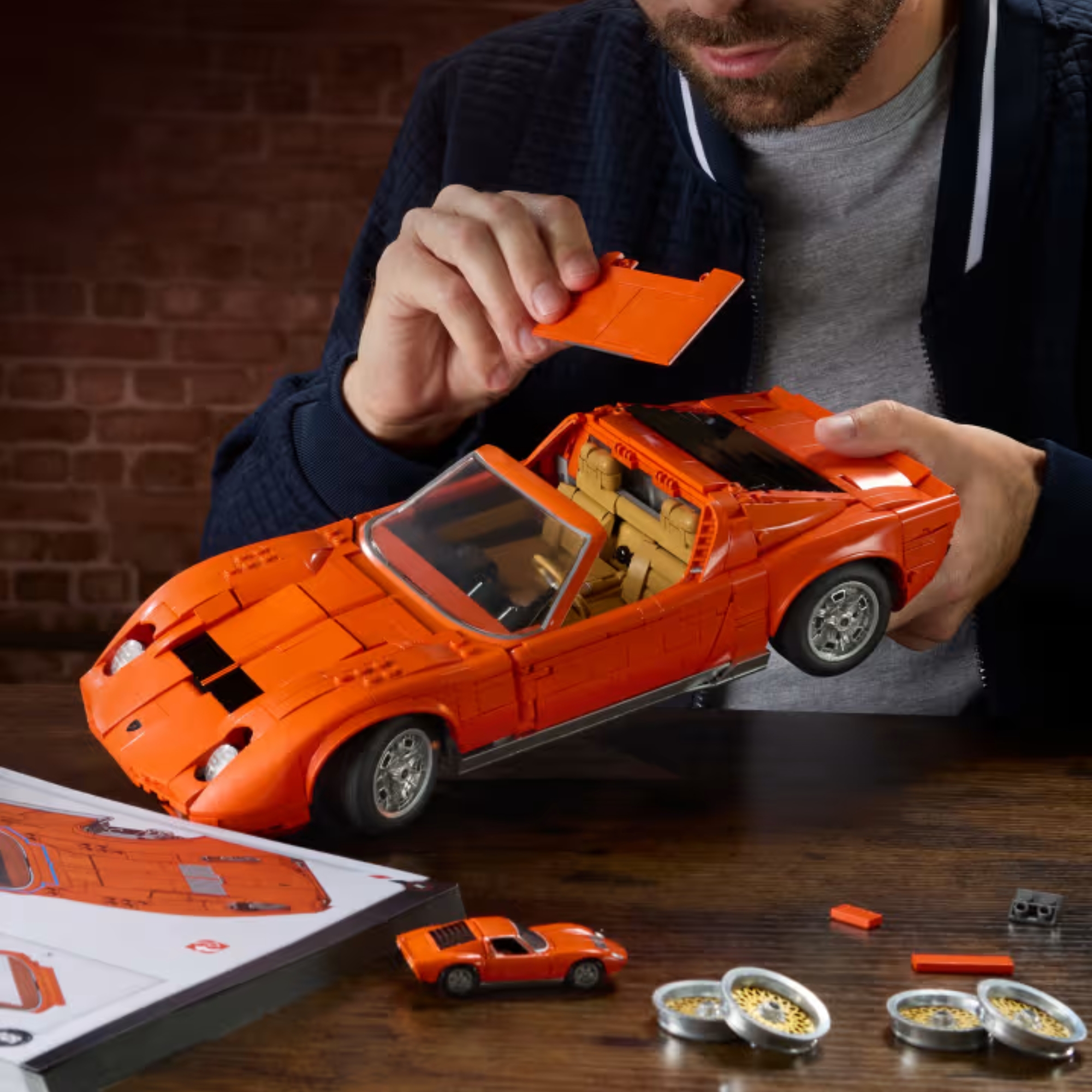 Jogo de Construção Premium Lamborghini Miura P400 SV Hot Wheels Mattel - 927149