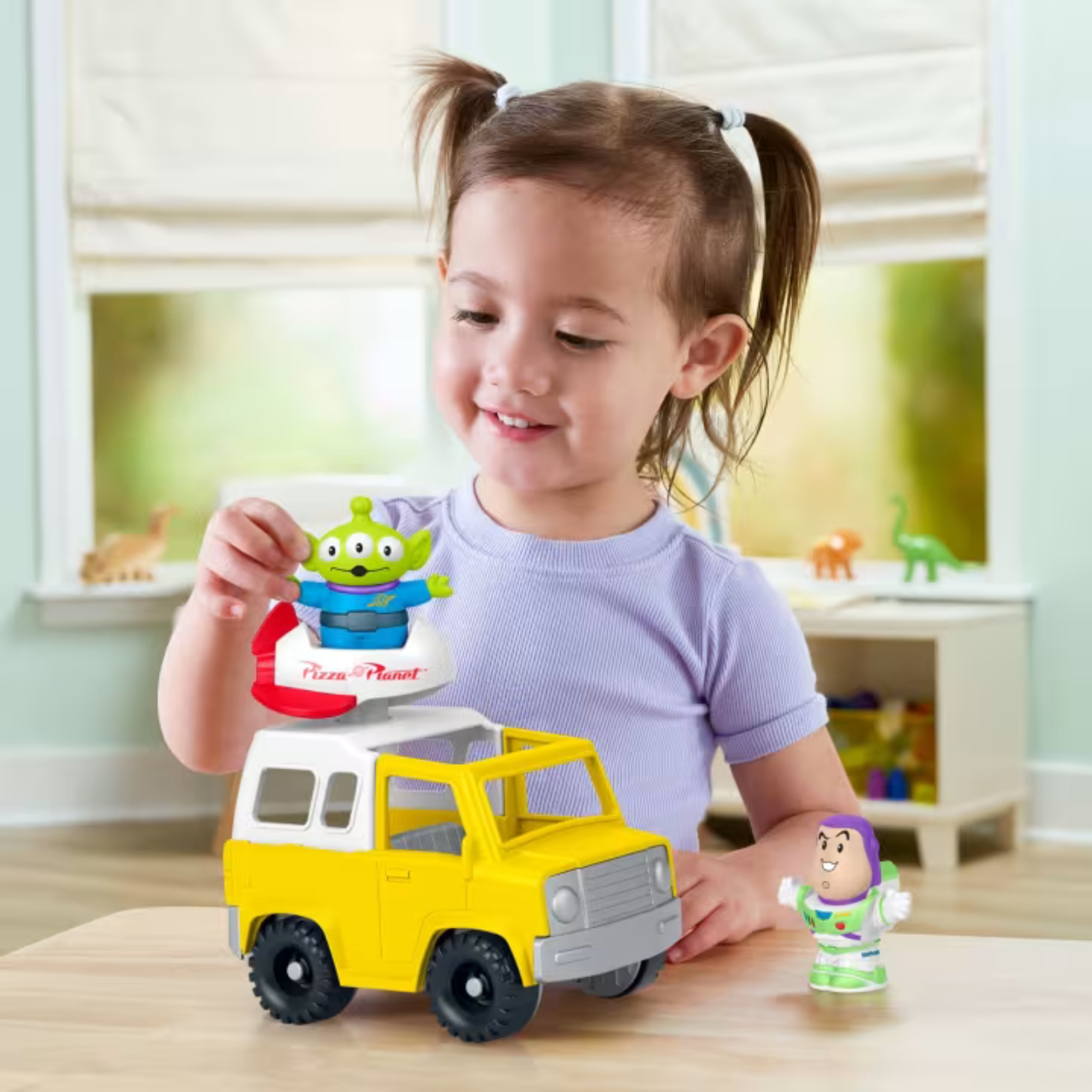 Brinquedo para Bebês FP Little People Veículo Buzz Lightyear Pizza Planet Mattel - 926974