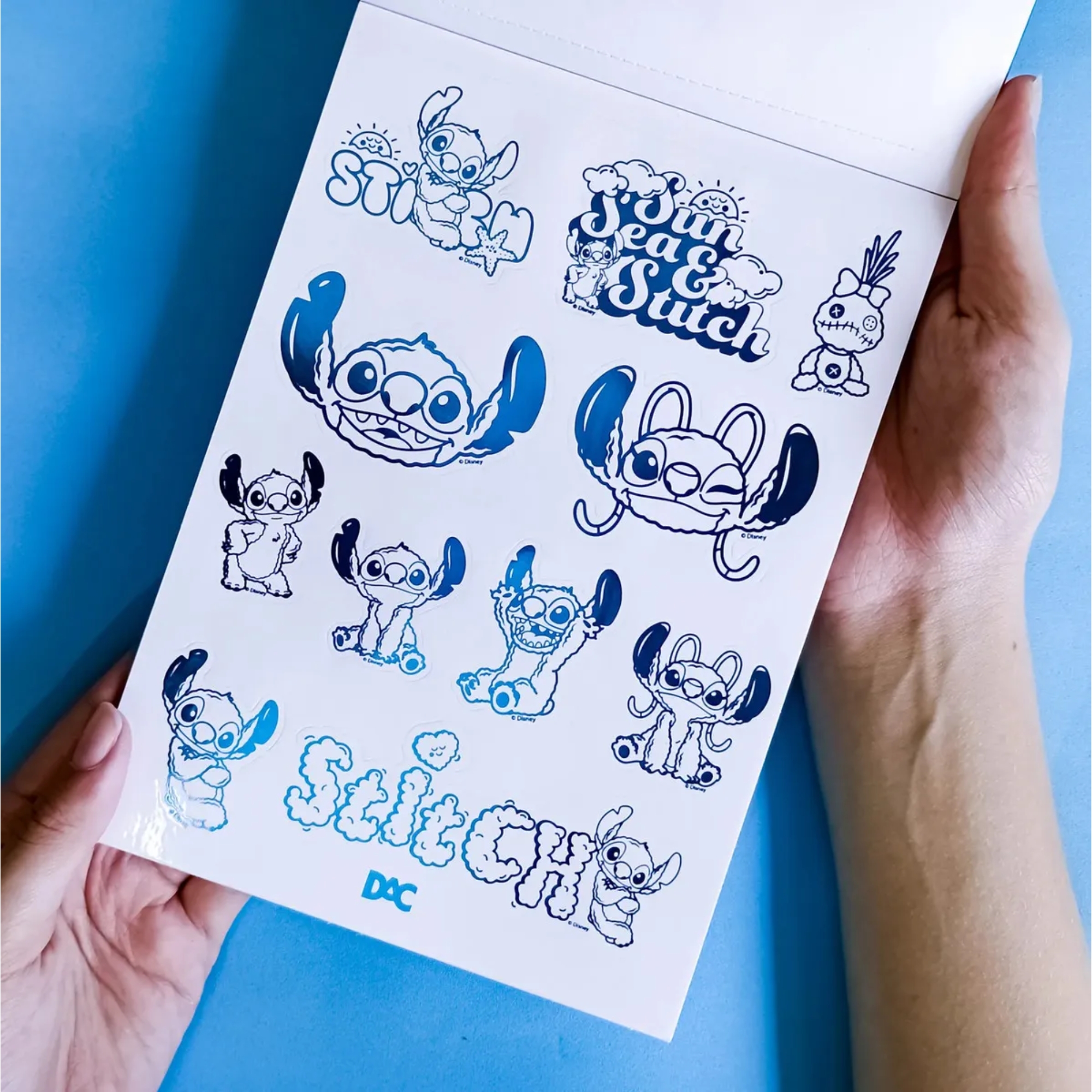 Caderno de Adesivos Stitch com Mais de 200 Adesivos DAC - 5571