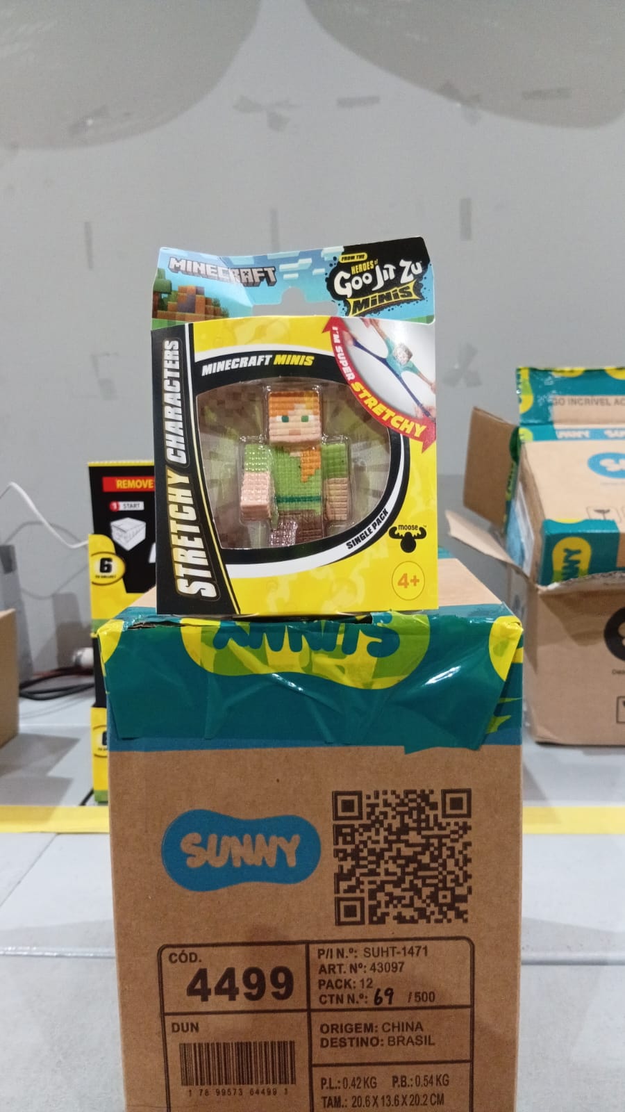 MINI FIGURA MINECRAFT ALDEÃO Sunny - 004499