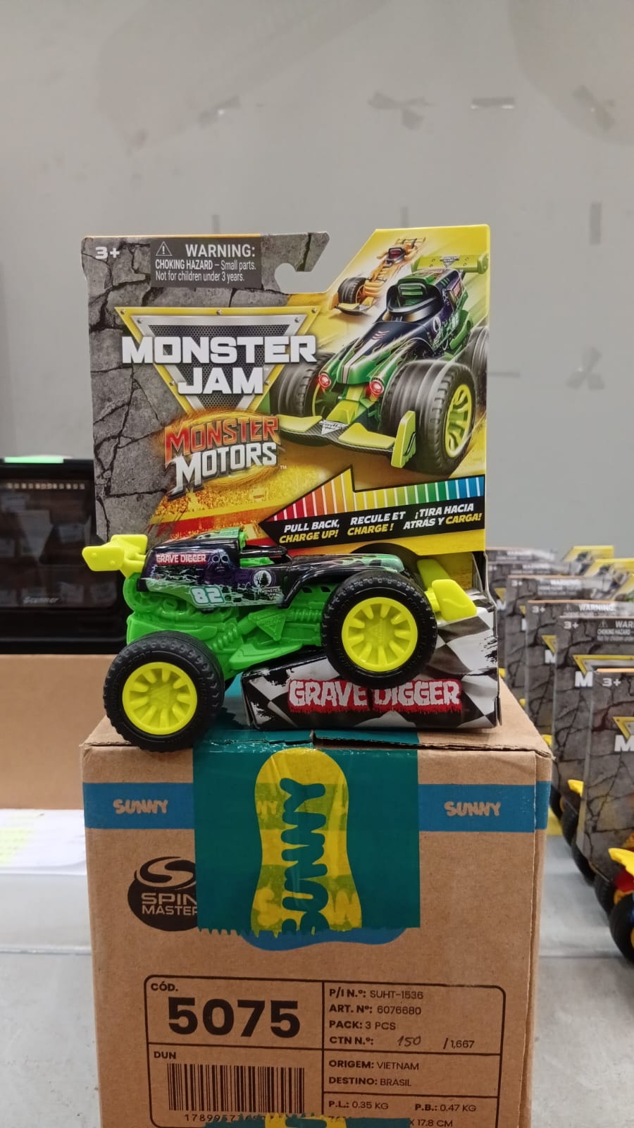 VEICULO 1:64 MONSTER MOTORS GRAVE DIGGER Sunny - 005075