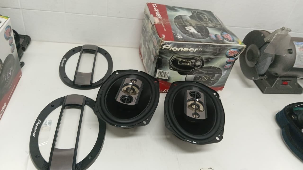 **OUTLET** Par de Alto Falante Pioneer Som Automotivo TS-6990BR 6x9 Polegadas Quadriaxial 150W RMS