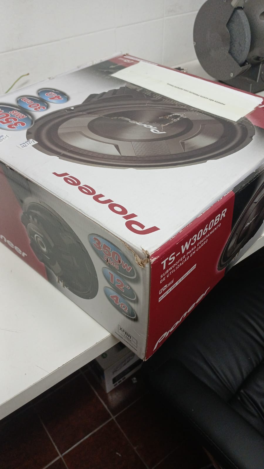**OUTLET** Alto Falante Subwoofer 12 Polegadas 350WRMS Bobina Simples 4 Ohms Pioneer - TS-W3060BR