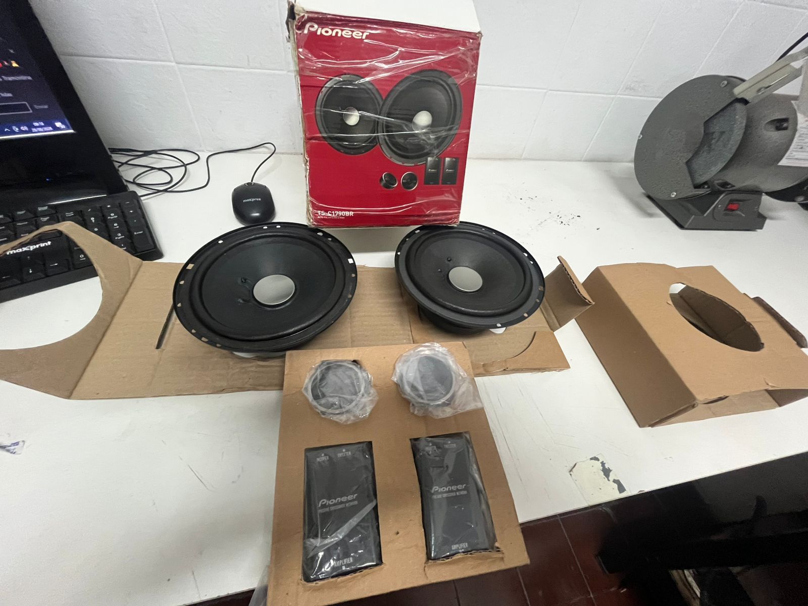 **OUTLET** Kit 2 Vias Pioneer Com Par Alto Falantes / Tweeter / Crossover TS-C1790BR 6 pol 100W RMS 4 Ohms